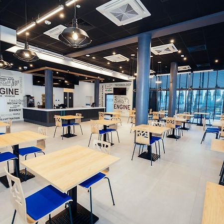 Kaliszki Blue Hotel מראה חיצוני תמונה